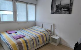 Studio Paris Sud A Cote Du Metro
